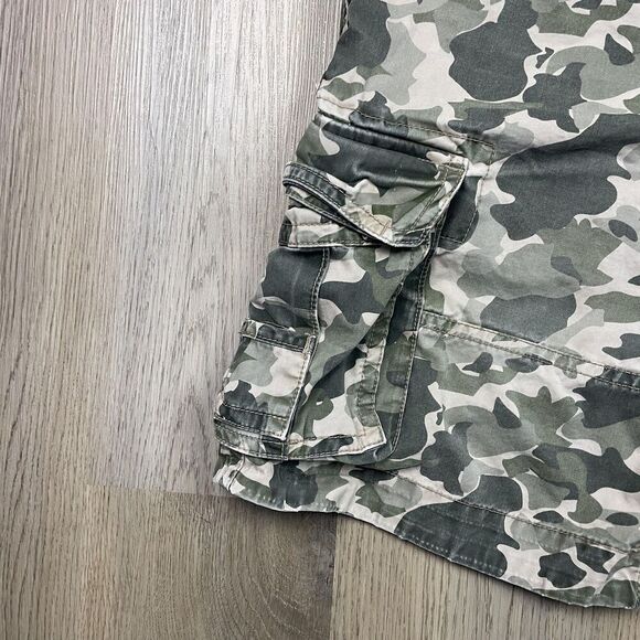 Aeropostale Cargo Shorts Mens 36 Green Camo Camouflage Multiple Pockets Cotton - Picture 2 of 13